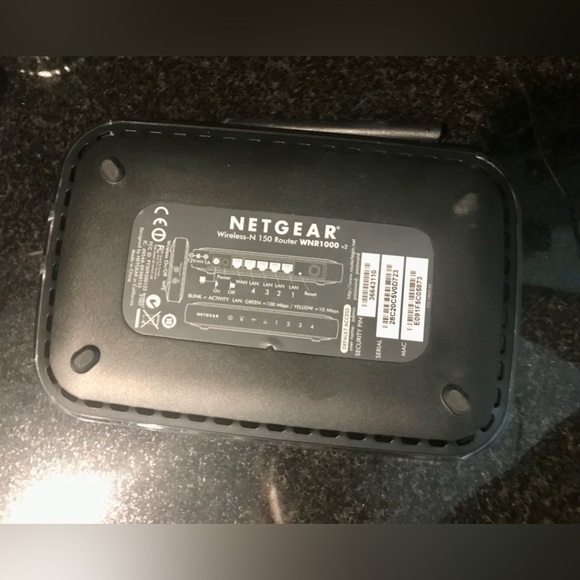 NETGEAR N150 Wireless-N Router WNR1000v2 - Picture 3 of 4